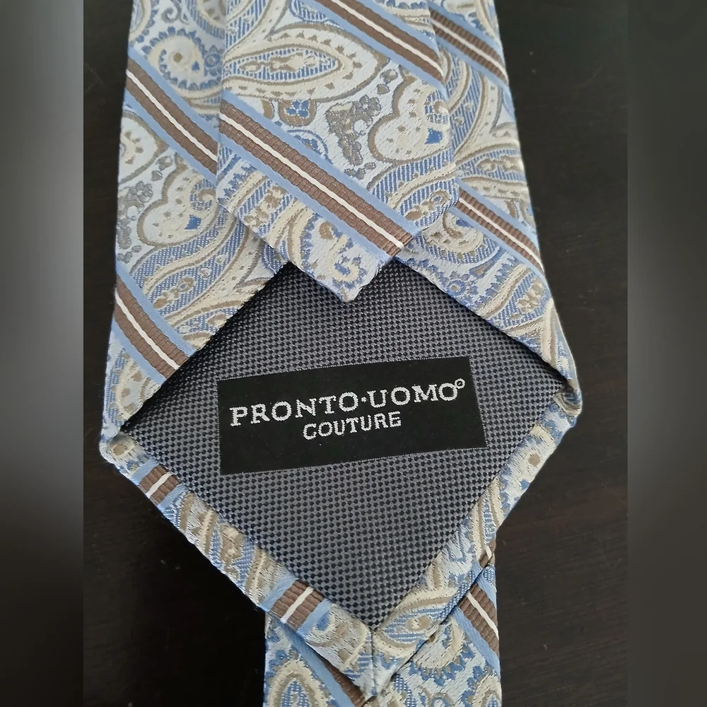Pronto Uomo elegant paisley